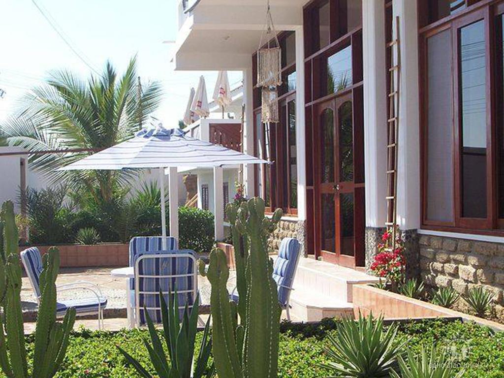 Hotel Frente al Mar Los Órganos Esterno foto