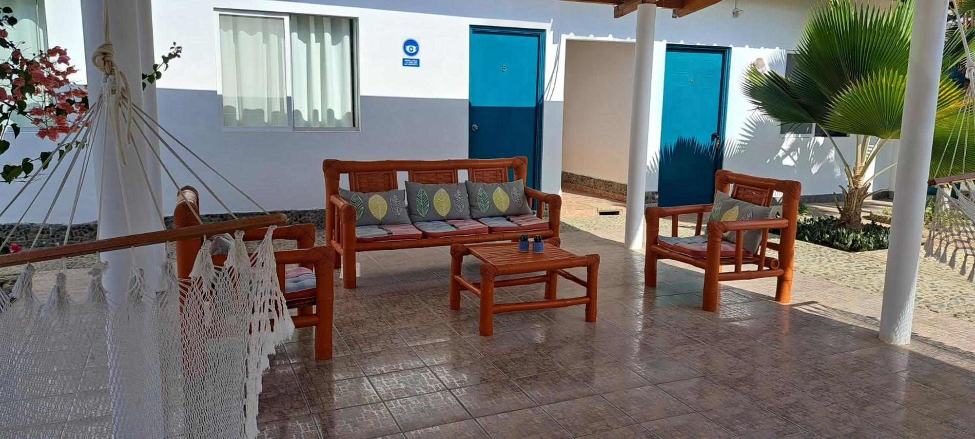 Hotel Frente al Mar Los Órganos Esterno foto